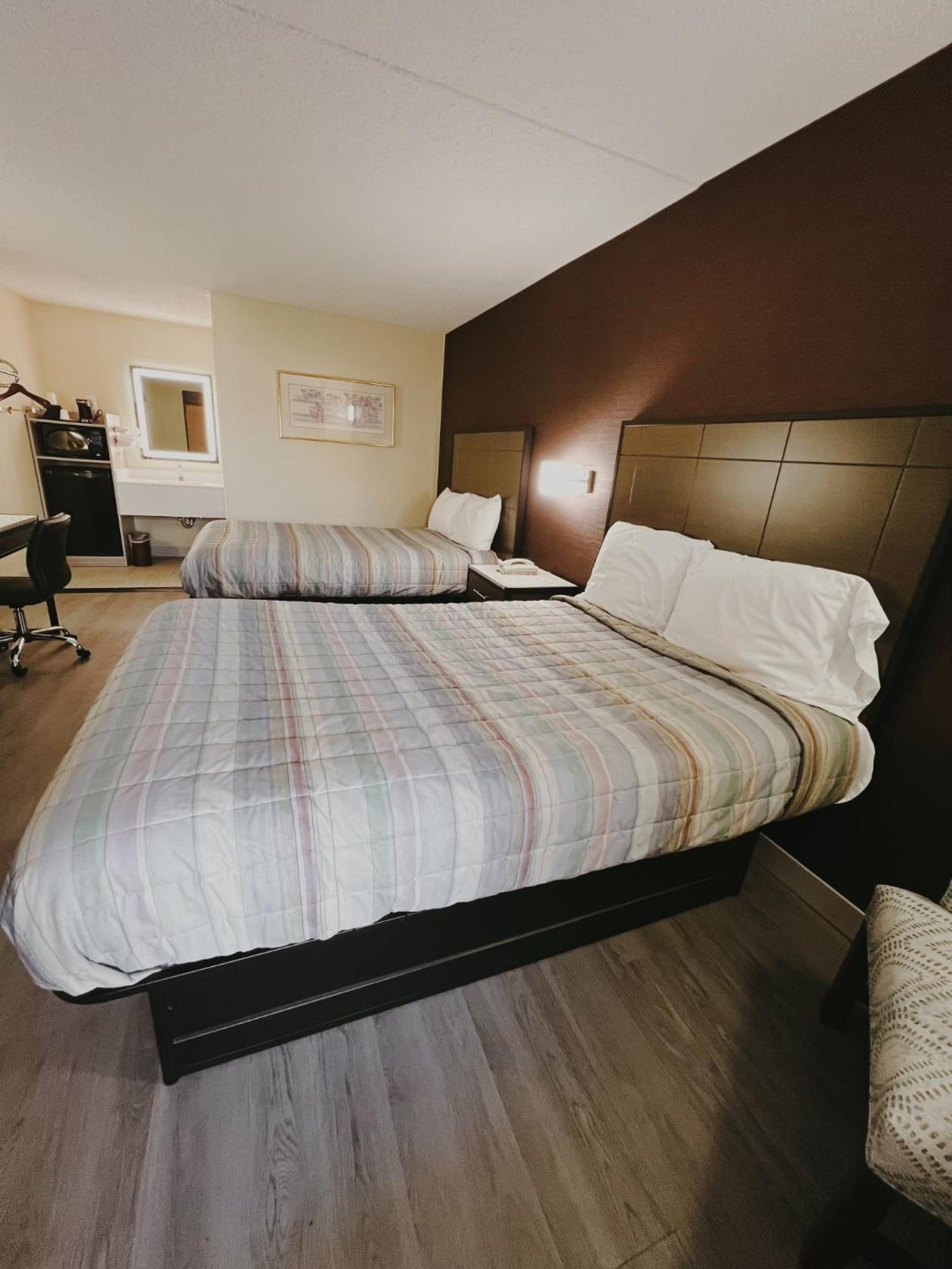 Travel Inn New Castle Airport Extérieur photo