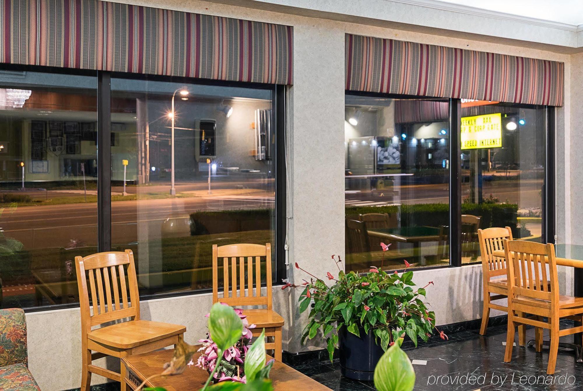 Travel Inn New Castle Airport Extérieur photo