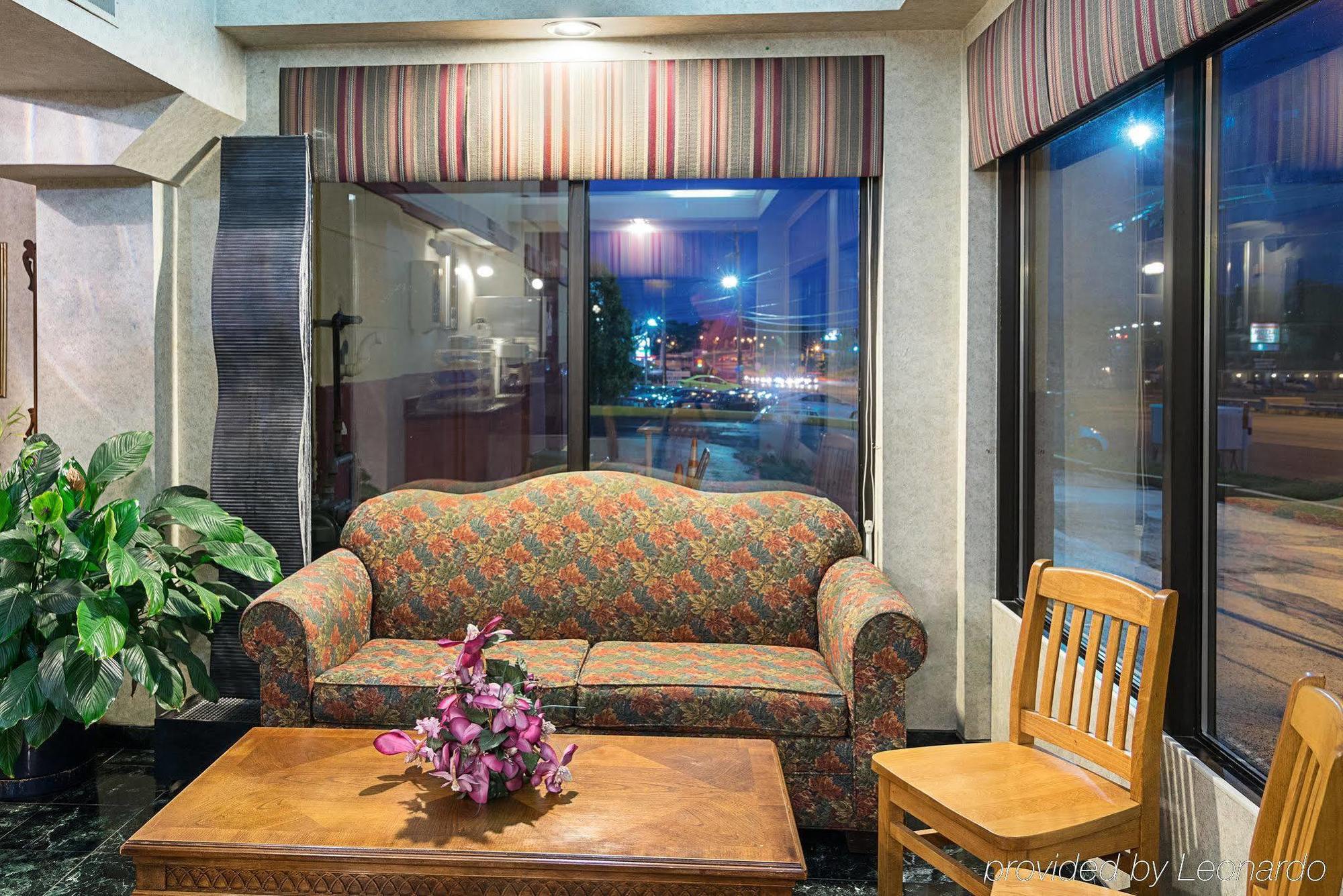 Travel Inn New Castle Airport Extérieur photo