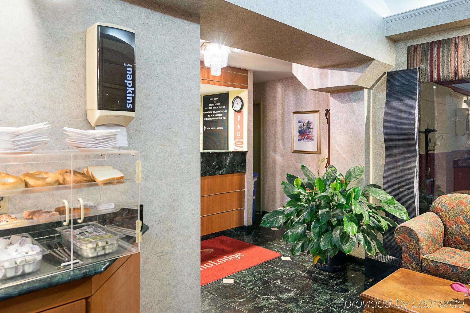 Travel Inn New Castle Airport Extérieur photo